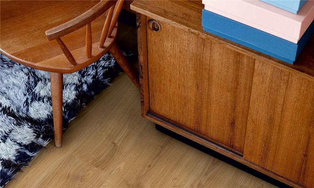 Ламинат Pergo Original Excellence Classic Plank Дуб Виноградный L1201-03366 фото в интерьере